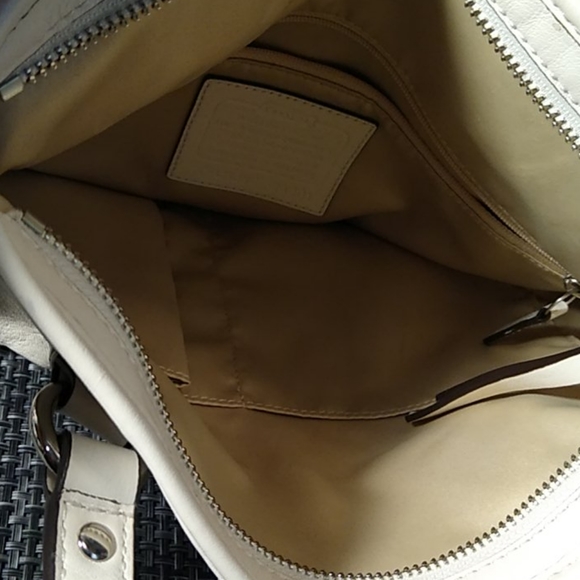 Coach - Picture 9 of 12